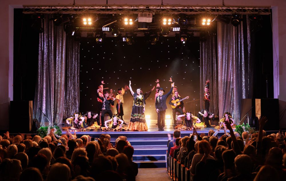 Entertainers & Performers